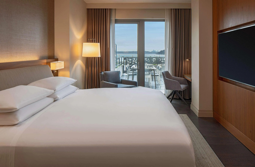 Hyatt Regency Lake Washington at Seattles Southport