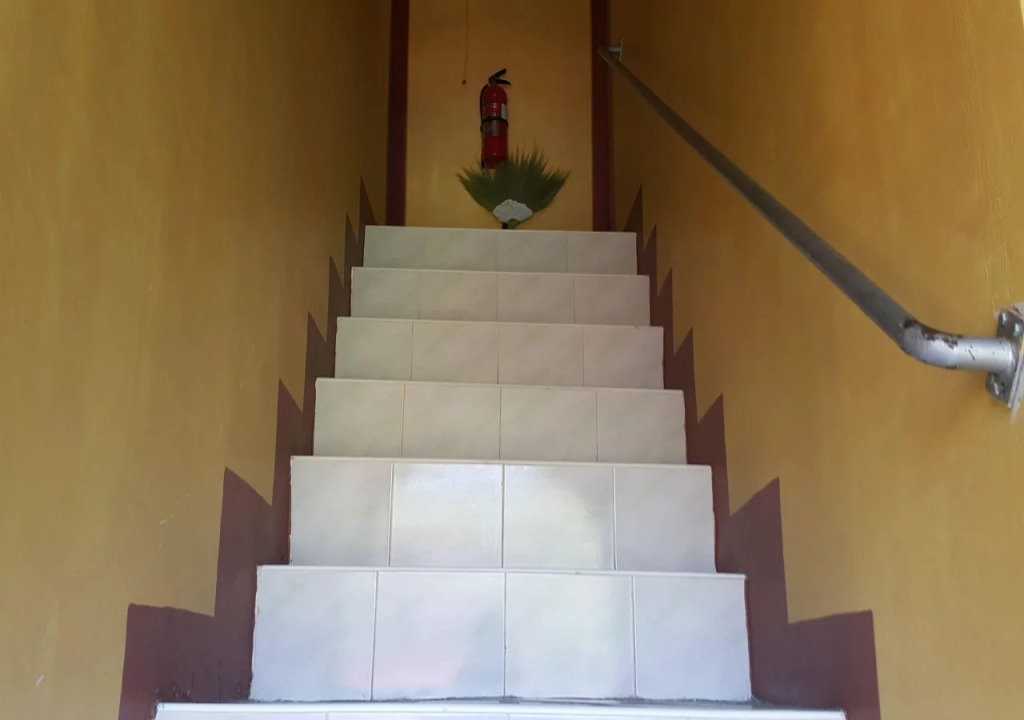 Manalos Lodge and Restaurant