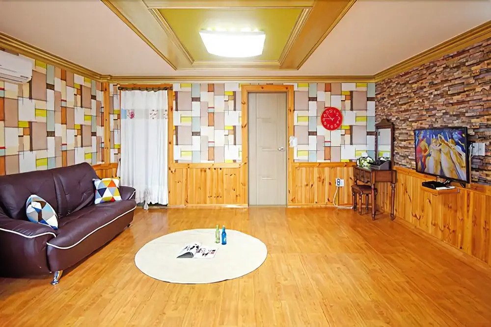 Geoje Dojangpo Pension