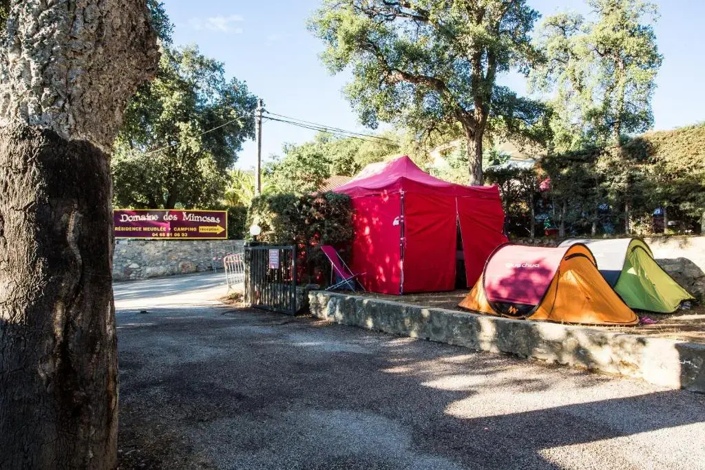 Camping Des Mimosas