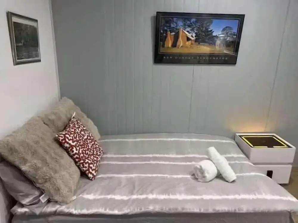 Metawisebnb 1B Next to Monash w AC Wifi Kitchen