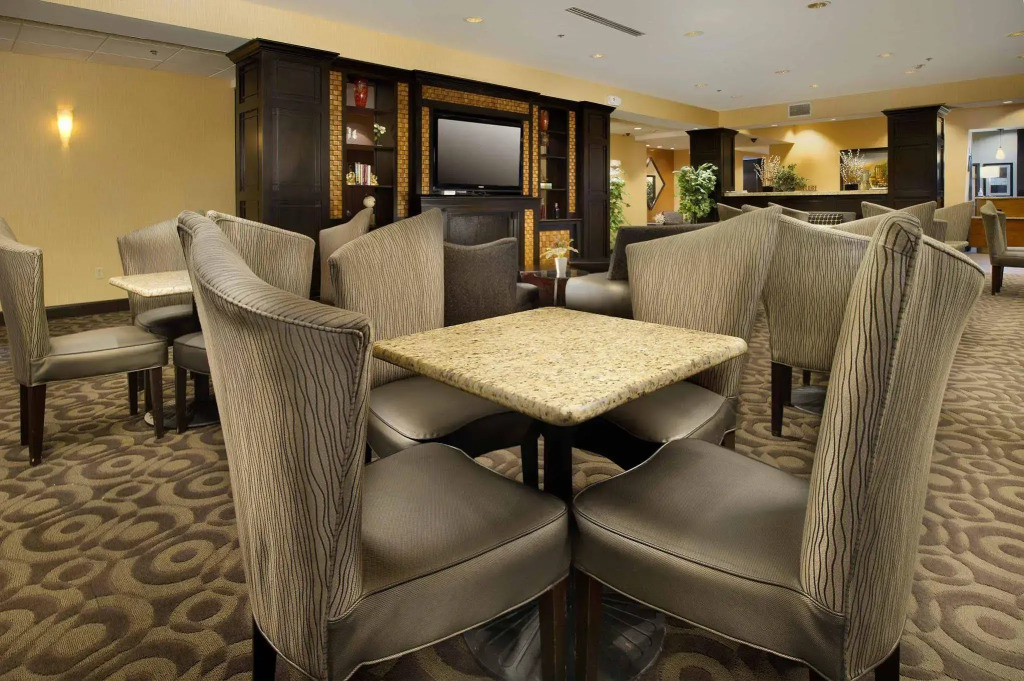 Holiday Inn Express & Suites - Denton North by IHG