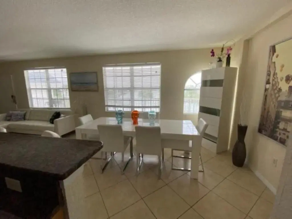 OCEANVIEW LARGE DREAM CONDO WITH 2BD/2B in CLEARWATER BEACH