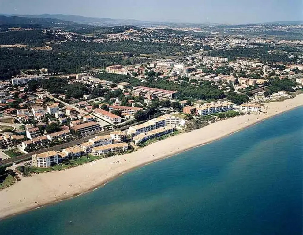 Apartment With one Bedroom in Francàs, With Wonderful Mountain View - Near the Beach