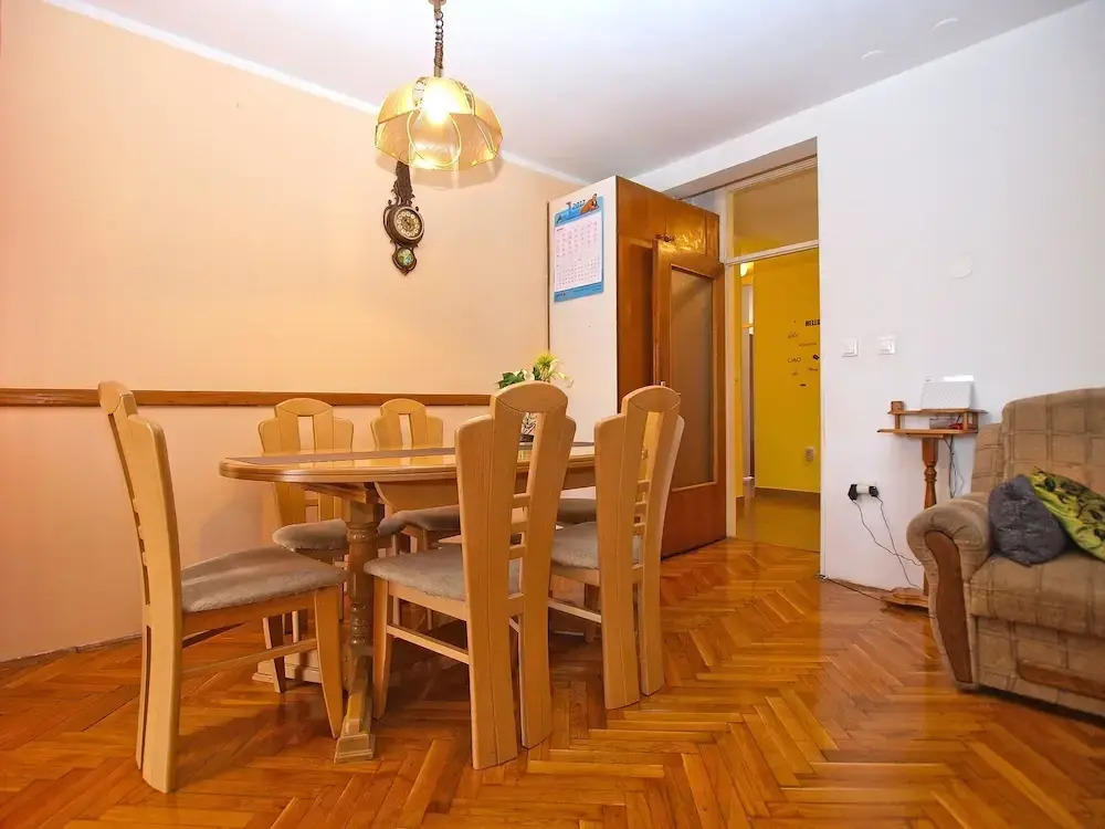 Apartment 1475