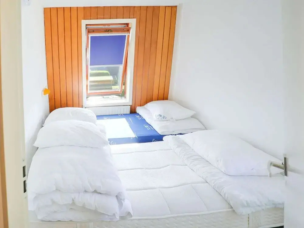 Well Equipped Holiday Home in Nieuwvliet Near the Beach