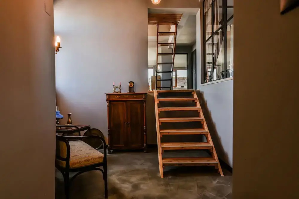 FM Luxury 3-BDR Apartment - 3 Levelled Home