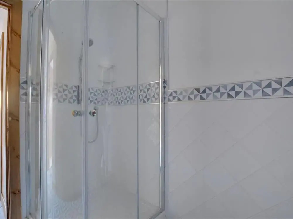 Quaint Holiday Home in Boughton Lees With Garden