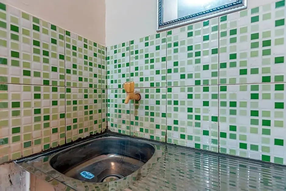 OYO Life 2424 Kost Luqman 2