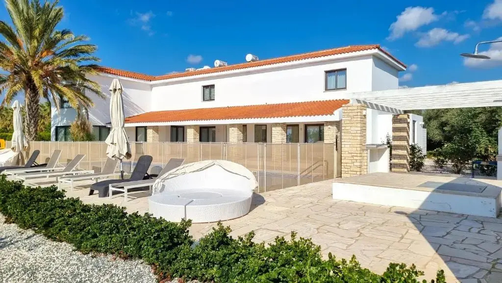 Leto 13 Villa