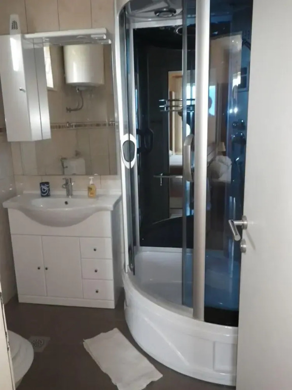 Mir - Perfect Location & Cosy - SA3