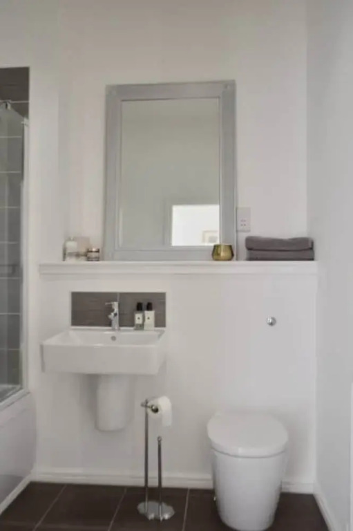 2 Bedroom Apartment In Pilton