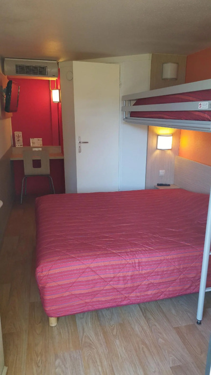 Premiere Classe Lyon Est Aeroport Saint Exupery