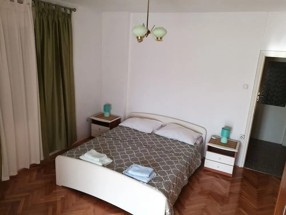 Viktor rooms and apartments