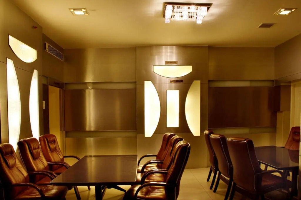 Hotel DSF Grand Plaza