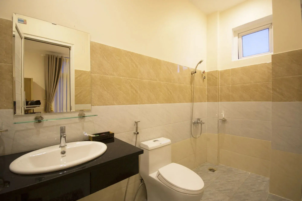 Kim Huong Quang Hotel