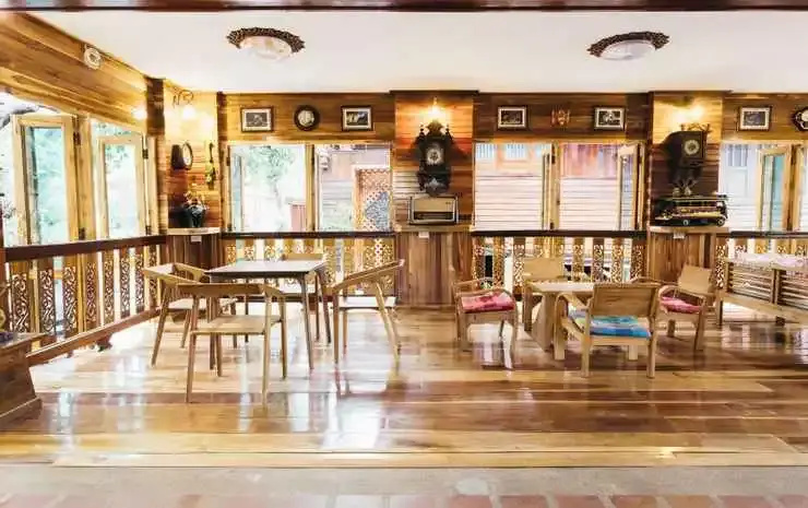 Chanmai Resort (ชานไม้ รีสอร์ท)
