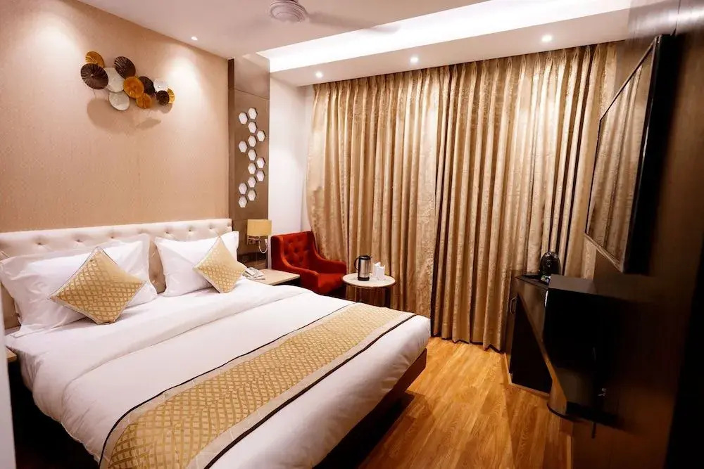 Hotel City Pride
