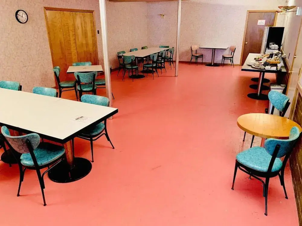 Lancaster Motor Inn