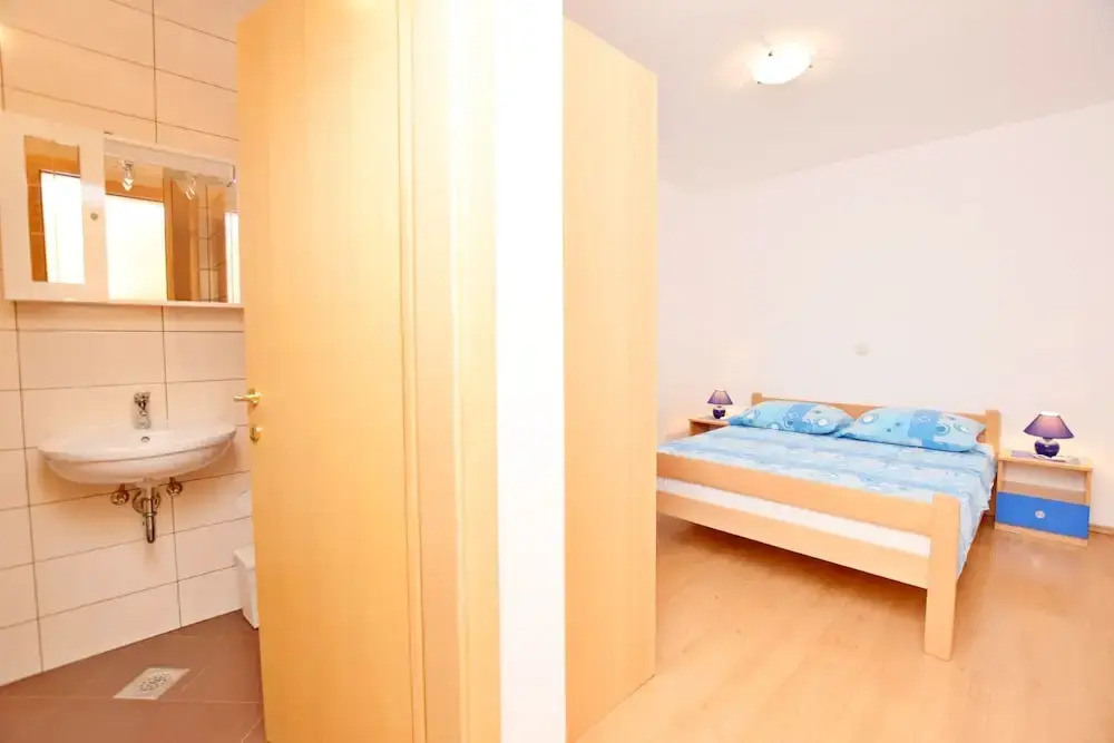 Apartments Lana
