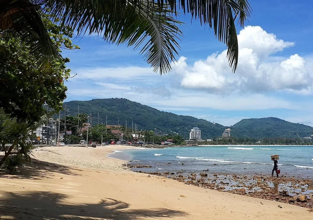 At Phuket Inn Patong Beach