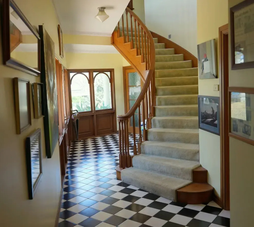 Melville House Bed and Breakfast