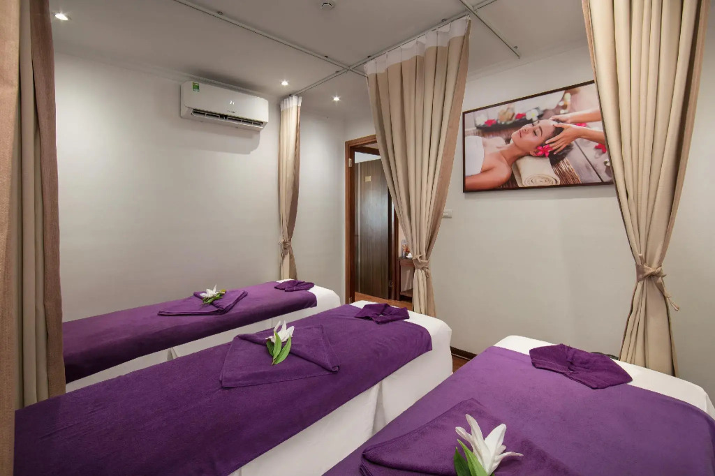 Quoc Hoa Premier Hotel and Spa