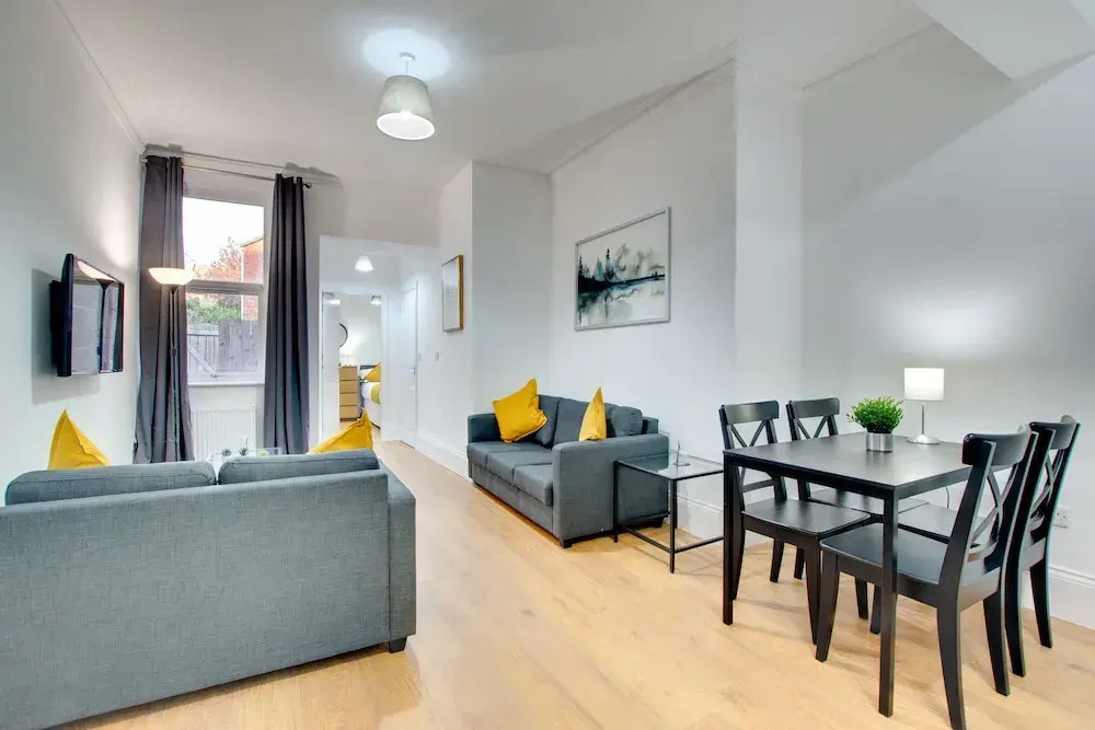 Week2Week Modern Ground Floor Newcastle Apartment