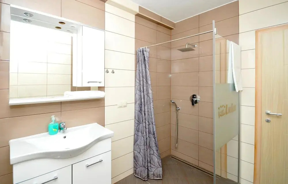 Beautiful Holiday Home "Villa Luka"