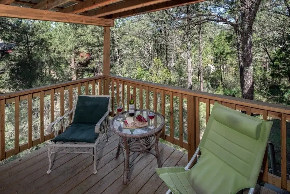 Petty Cabin - Two Bedroom Cabin