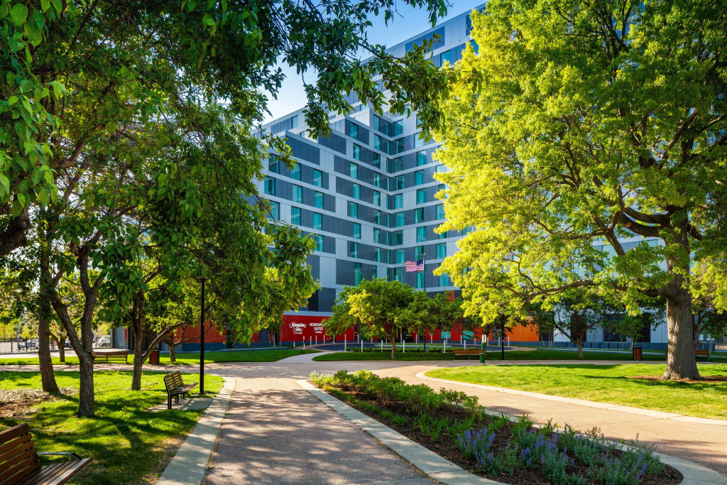 Hampton by Hilton at the Boston Seaport District