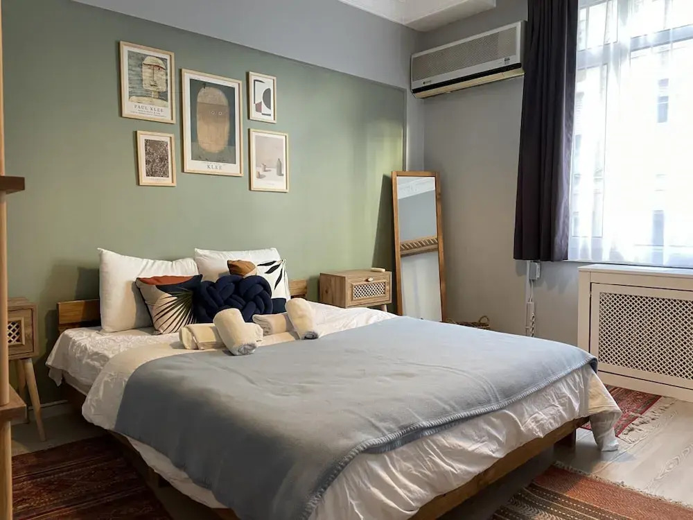Bohemian Flat in Nisantasi With Central Location