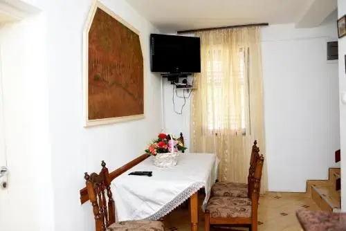 Apartments Villa Dobrota