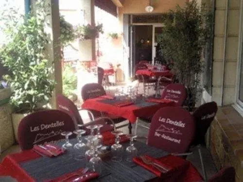 Hotel Les Dentelles