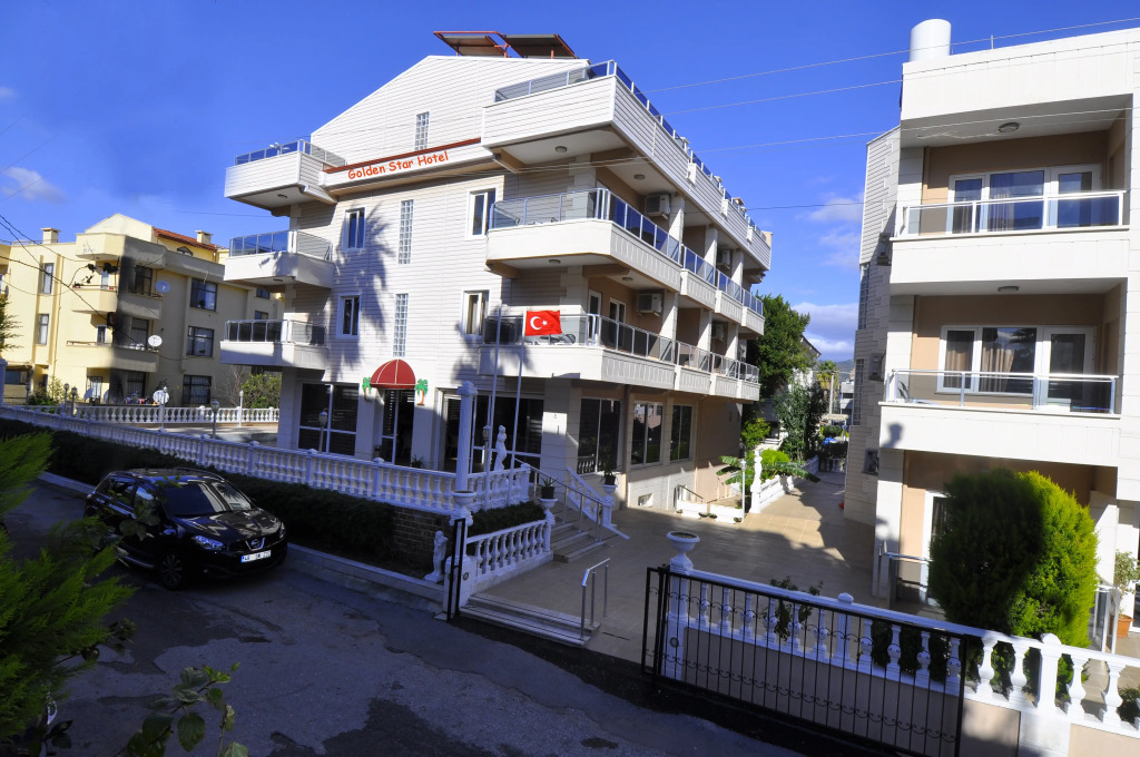 Golden Star Otel