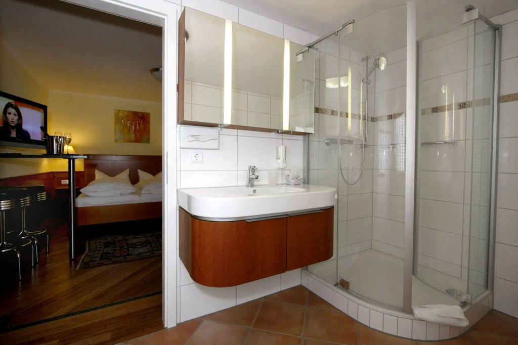 Apartment Hotel KRAL - BUSINESS HOTEL & SERVICED APARTMENTS
