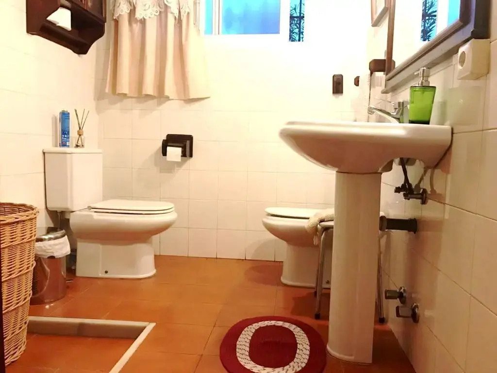 4 bedrooms villa with sea view private pool and enclosed garden at Estepona 1 km away from the beach