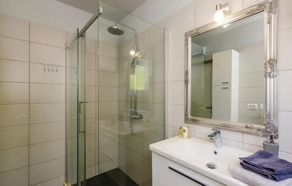 Holiday Home Lovorno Croatia