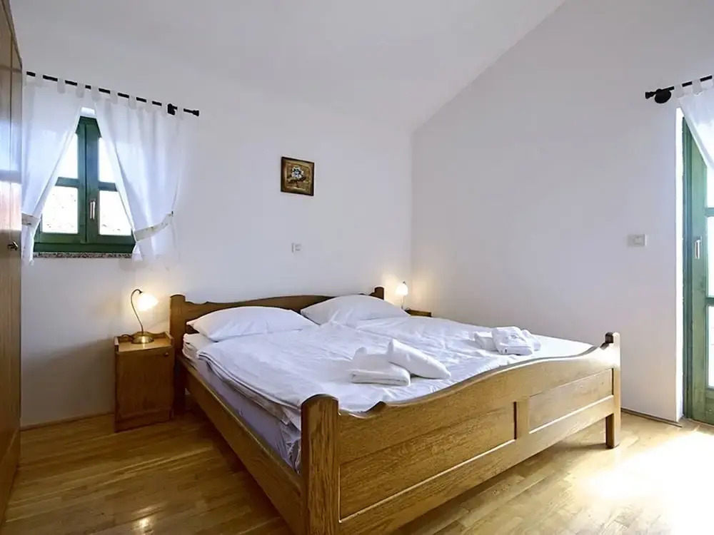Spacious Villa With Private Pool and Enclosed Garden Near Porec and Beach