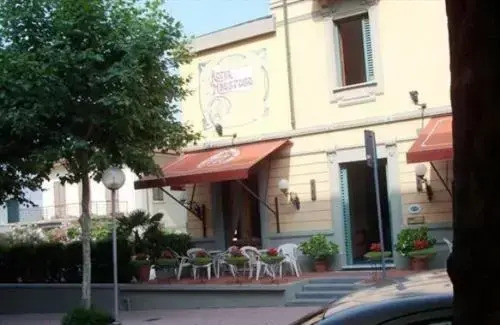 Hotel Maestoso