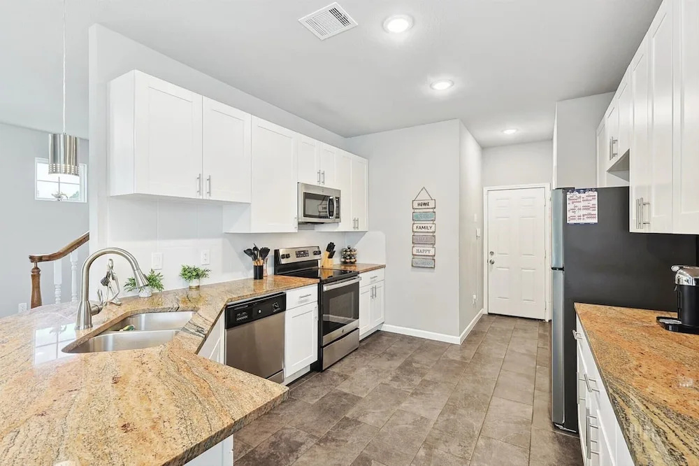 4BR Home in the Heart of Cowboy Nation!