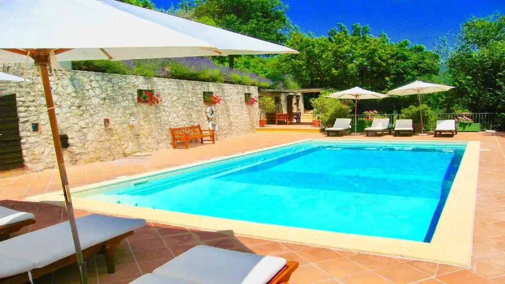 Torretta sleeps 5 with pool and exclusive gardens plus private verandah
