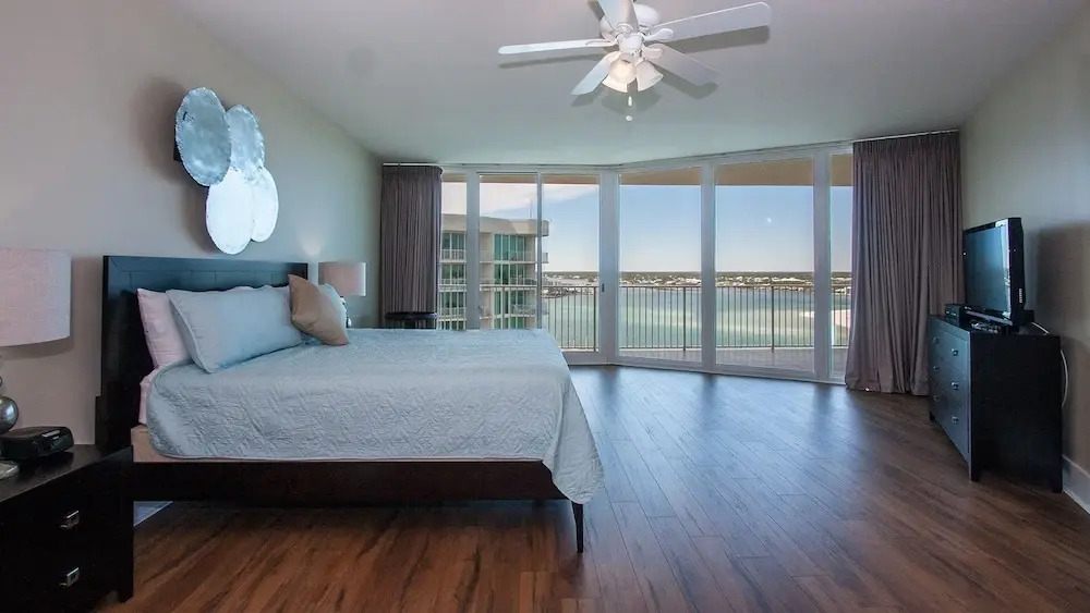 Crc1201 2 Bedroom Condo