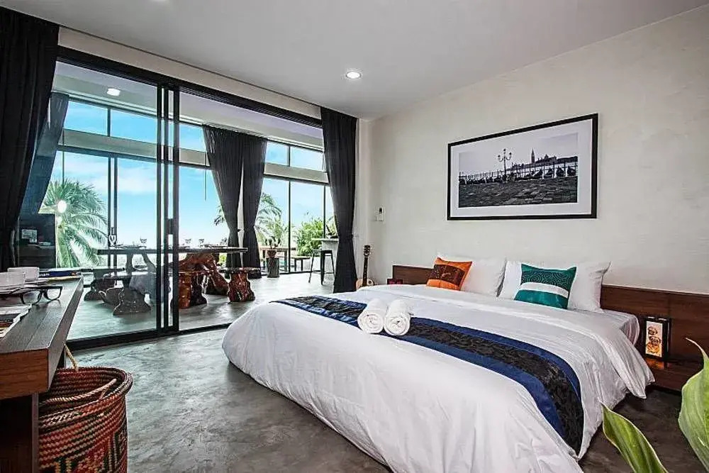 Paritta Sky Villa A 2 villas with 3 beds each