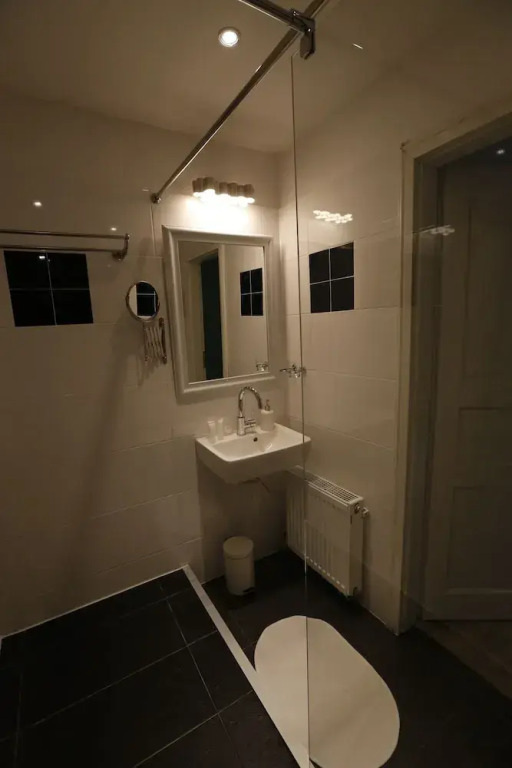 Cote Riviera Luxe Lake