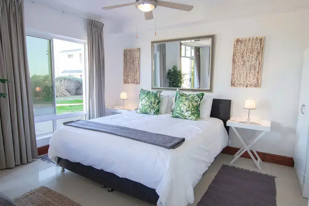 Romantic Beachfront Bachelor