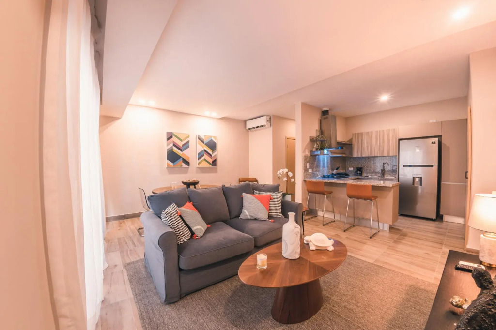 Flat in Piantini With Breakfast Included 203