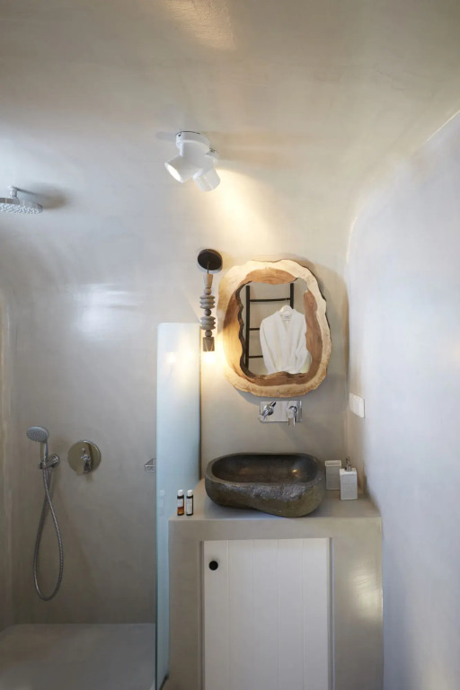 Olea Cave House