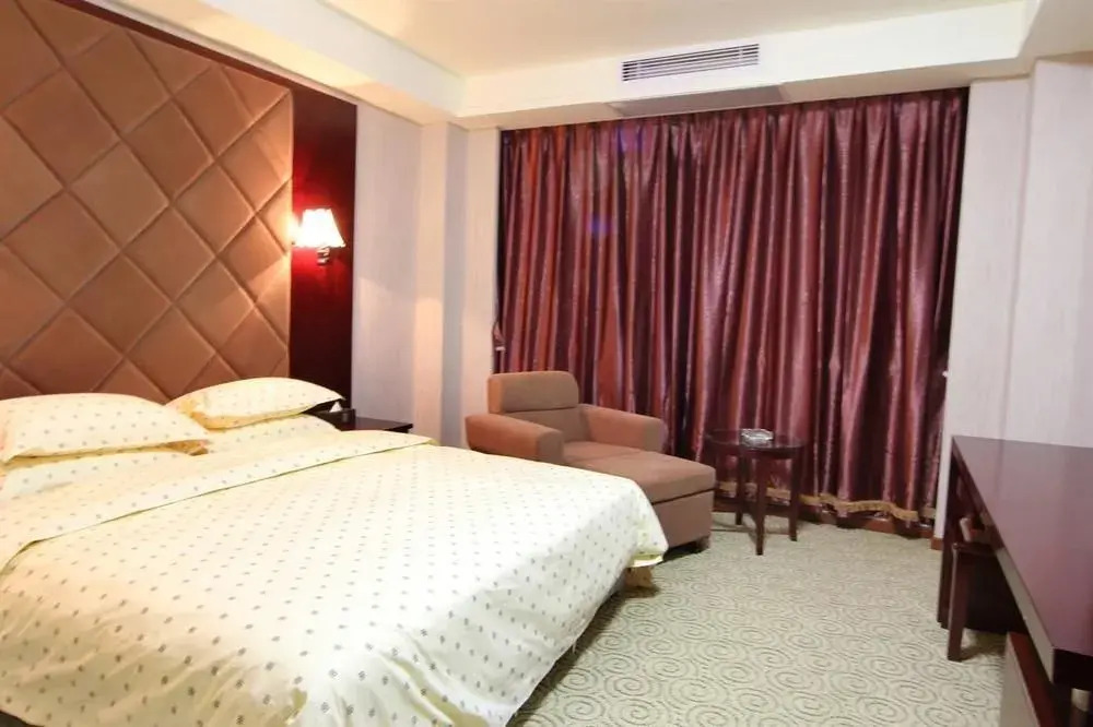Ruyuan Hotel