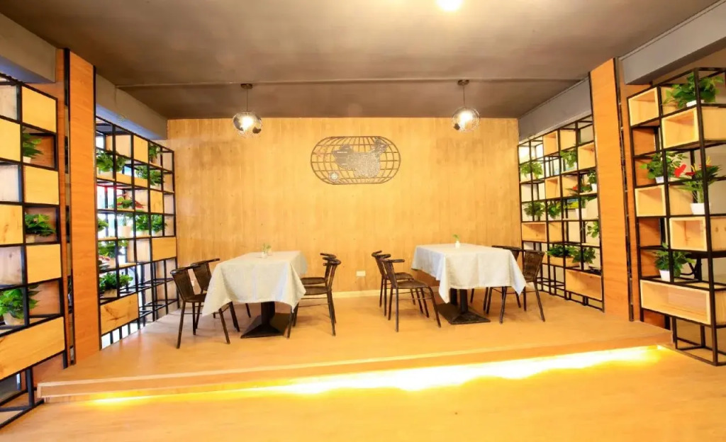 Global Village River View Hostel